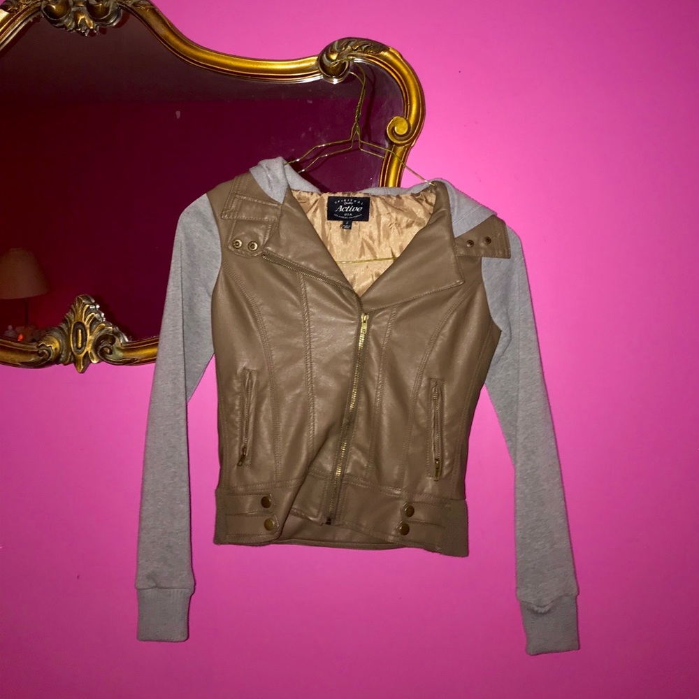 sweatshirt vest